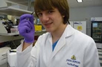 Tumore al pancreas, ragazzo di 15 anni mette a punto un test per la diagnosi precoce